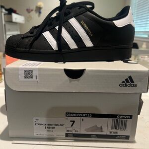 Adidas Grand Court 2.0 black with white stripes